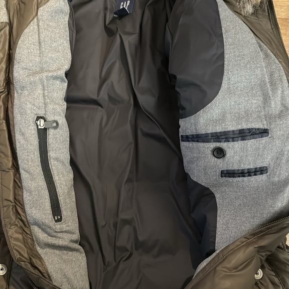 GAP down jacket fur hoodie - Picture 5 of 5